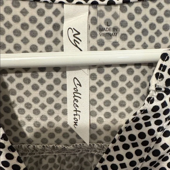 Women’s NY Collection Black and White Patterned Blouse - Picture 2 of 7